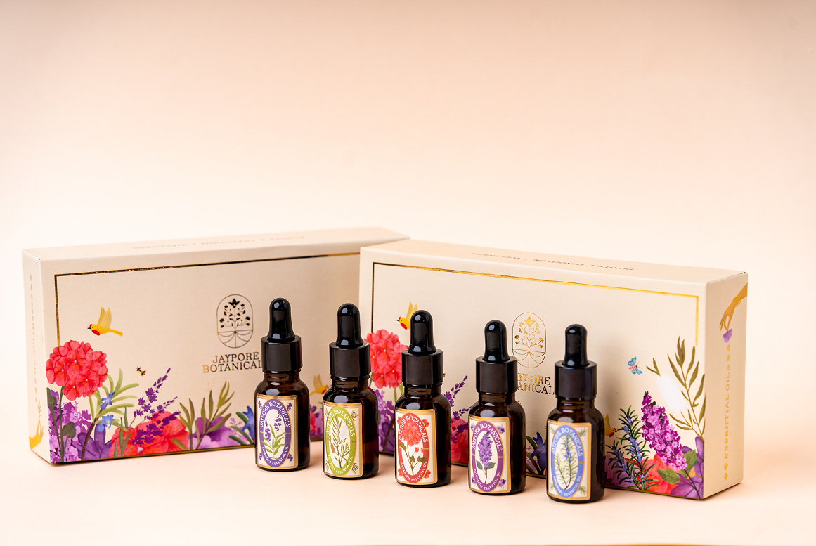 THE ESSENTIAL OIL DISCOVERY BOX